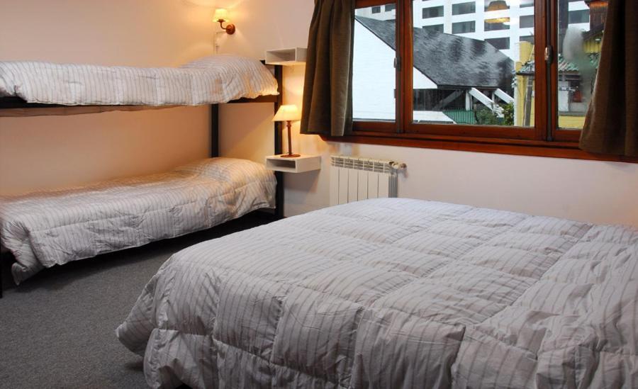 Hostel Los Troncos San Carlos de Bariloche Phòng bức ảnh