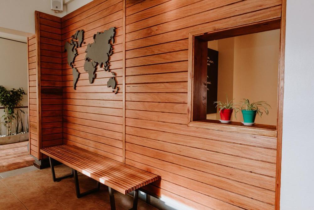 Hostel Los Troncos San Carlos de Bariloche Ngoại thất bức ảnh