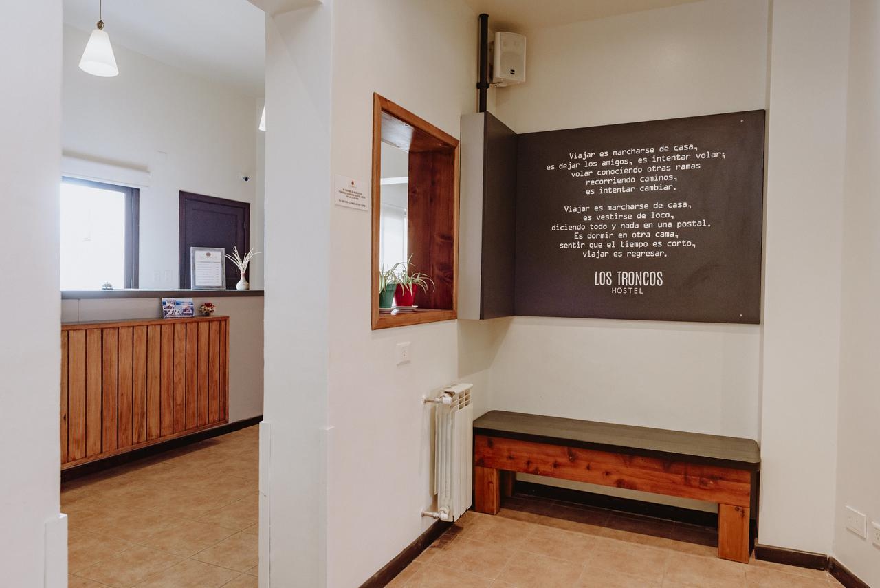 Hostel Los Troncos San Carlos de Bariloche Ngoại thất bức ảnh